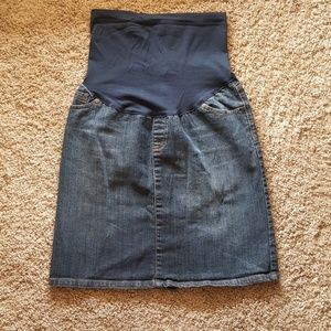 Maternity skirt size xs